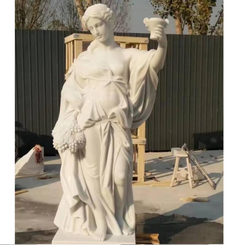 Marmeren sculptuur van Demeter
