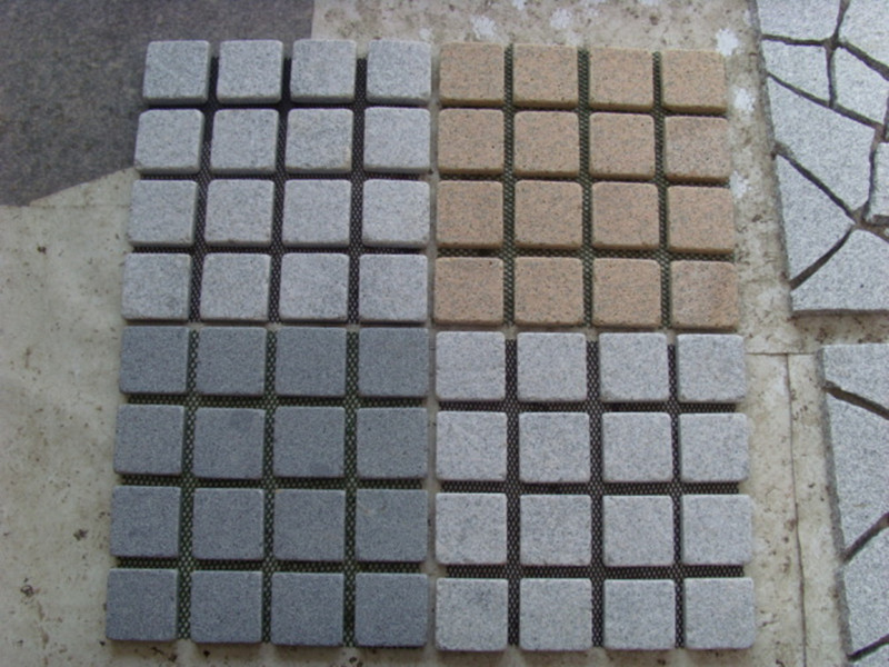 veelkleurige granieten mazen straatsteen
