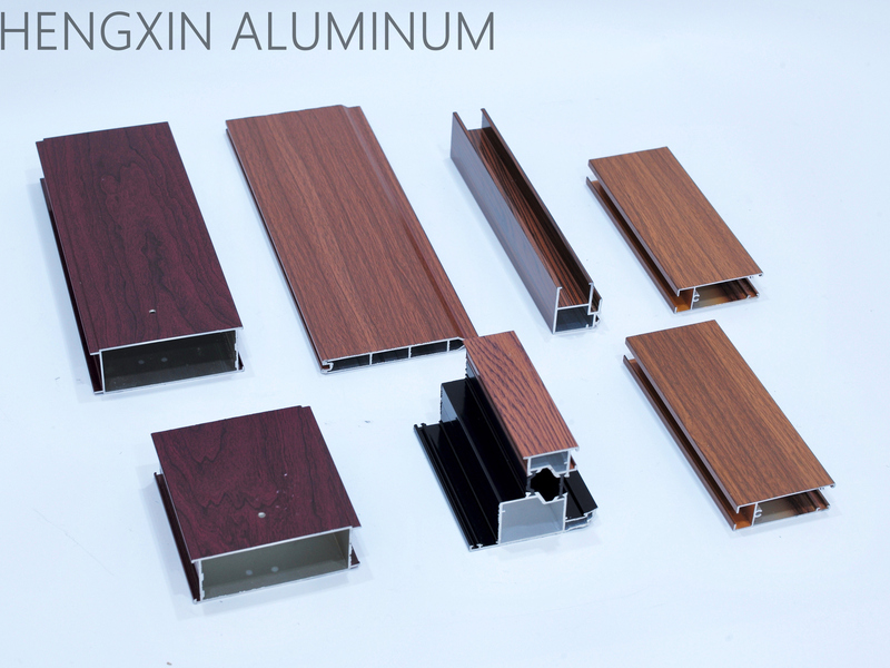 Shengxin aluminium extrusieprofieltoepassing met anodiseren en houten korrel
